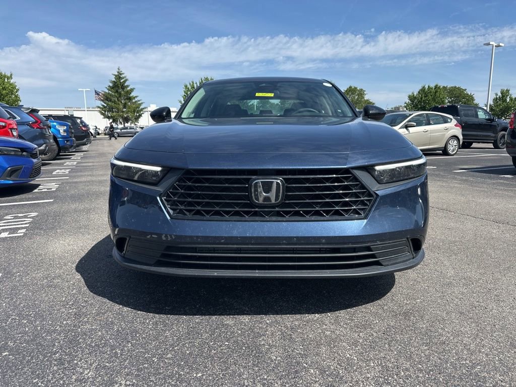 Used 2025 Honda Accord SE image 2