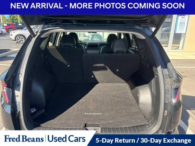 Used 2023 Hyundai Tucson Limited AWD/4WD image 8