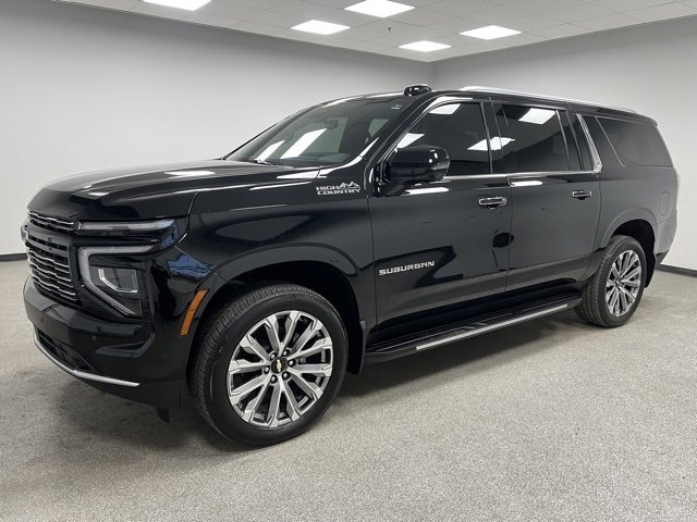 Used 2025 Chevrolet Suburban High Country image 6