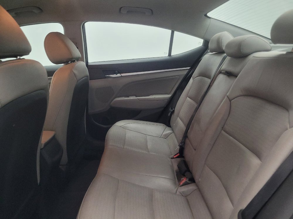 Used 2019 Hyundai Elantra Limited FWD image 18