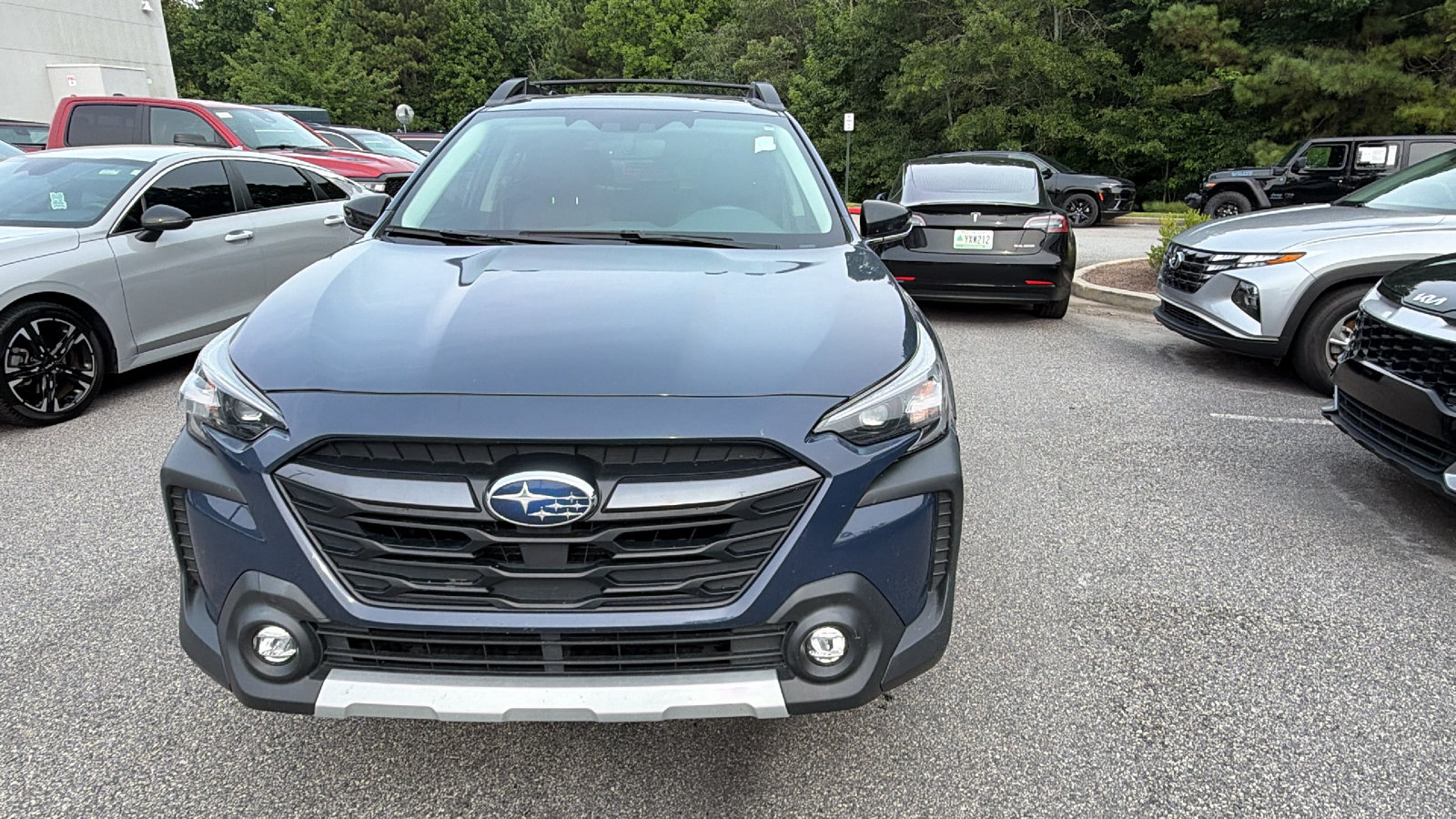 Used 2024 Subaru Outback Limited AWD/4WD image 3