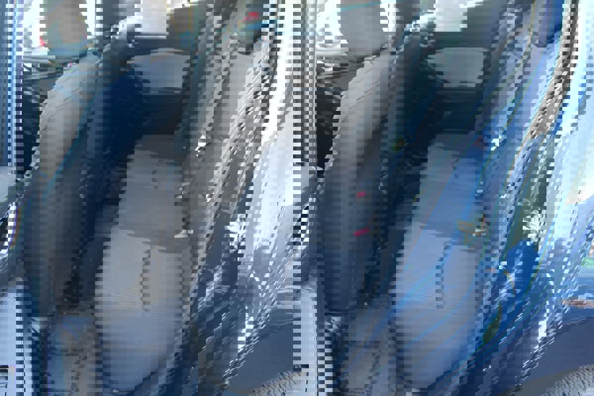 Used 2014 MAZDA MAZDA3 i Touring image 17