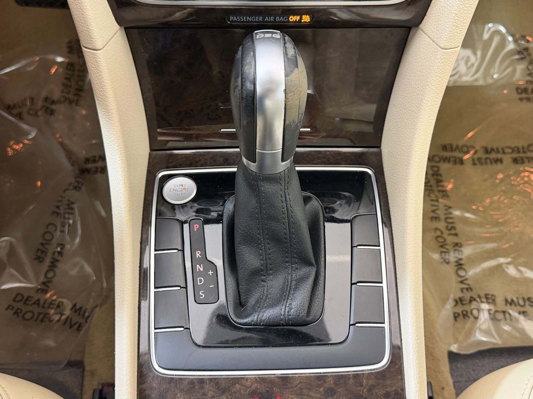 Used 2015 Volkswagen Passat TDI SEL Premium FWD image 17