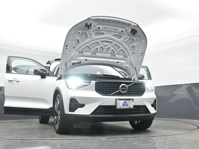 Used 2023 Volvo XC40 B5 Plus w/ Protection Package Premier AWD/4WD image 55
