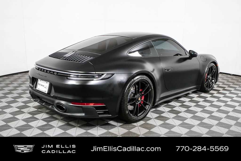 Used 2024 Porsche 911 Carrera GTS image 3