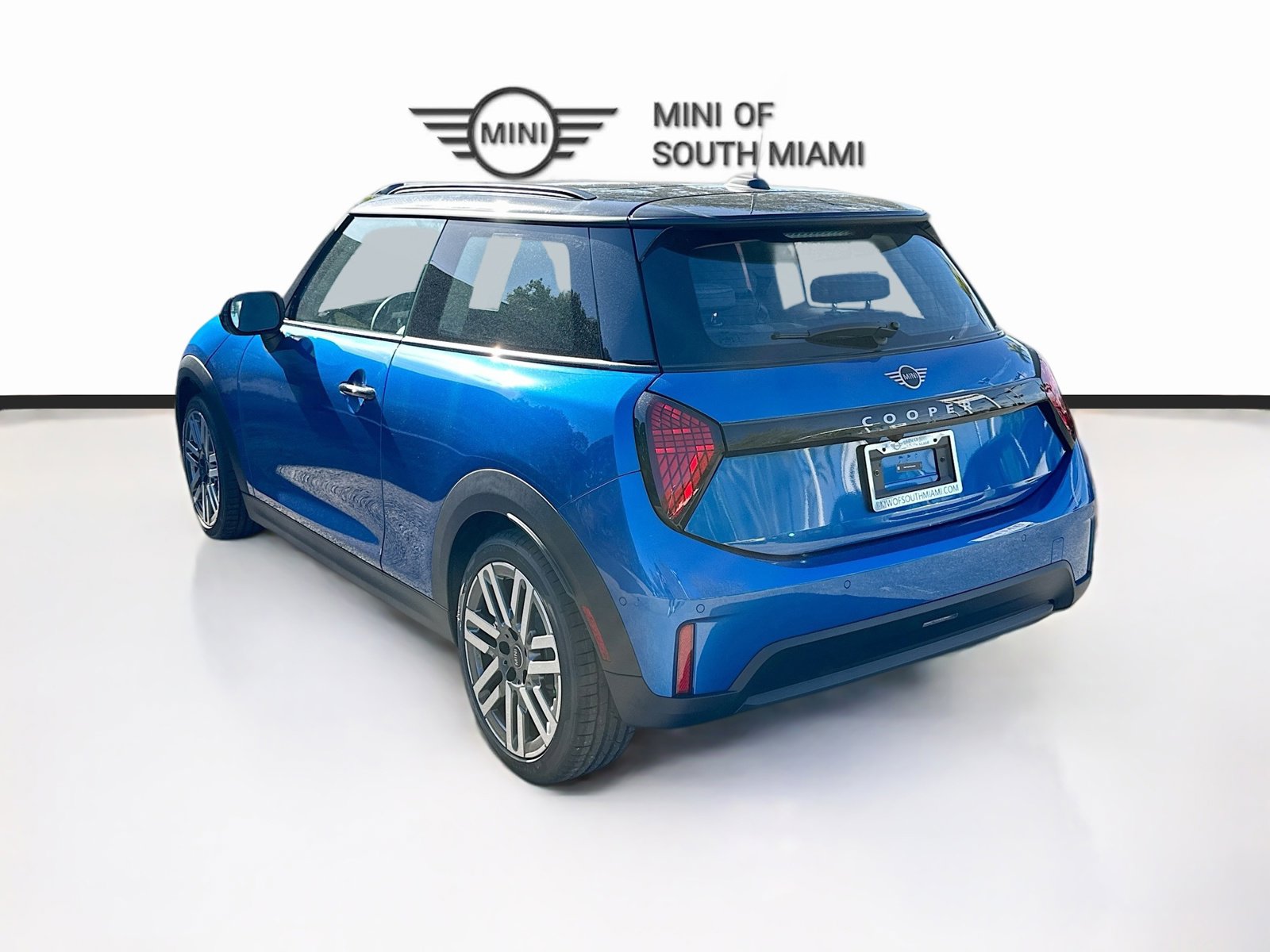 New 2025 MINI Cooper 2-Door Hardtop image 5