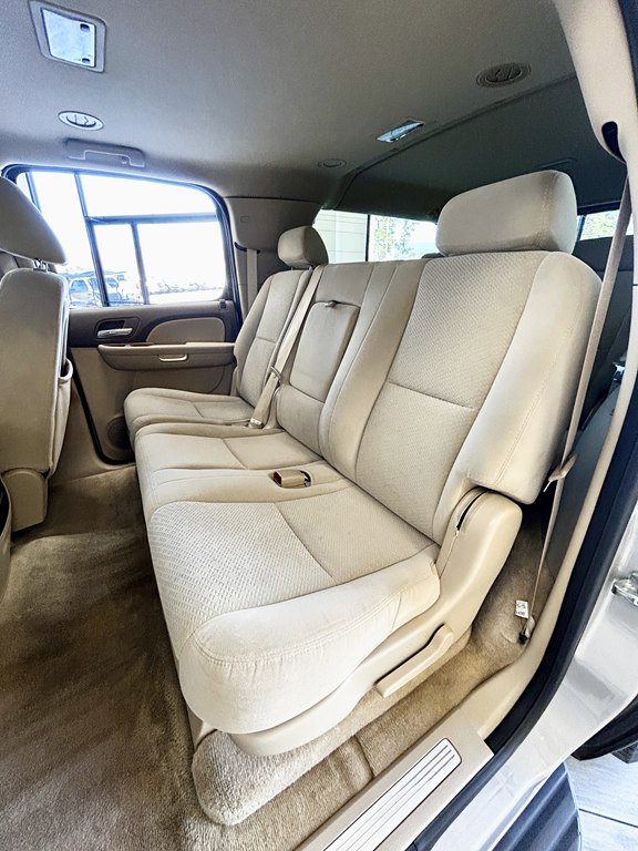 Used 2007 GMC Yukon XL SLE image 16