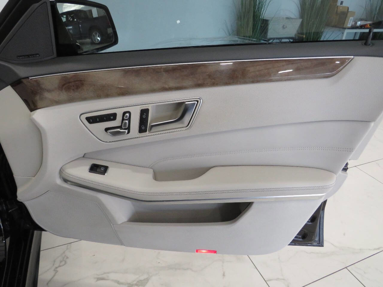 Used 2016 Mercedes-Benz E 350 Sedan w/ Premium Package image 30