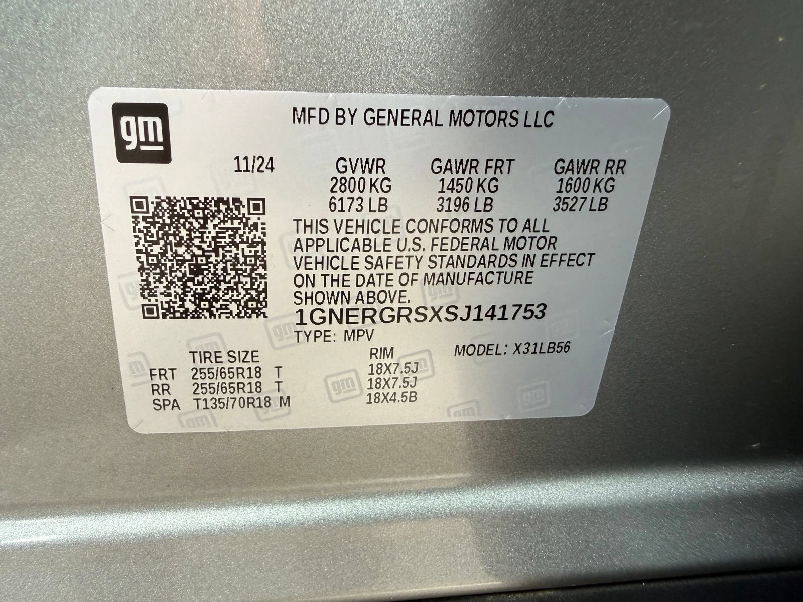 Certified 2025 Chevrolet Traverse LT FWD image 46