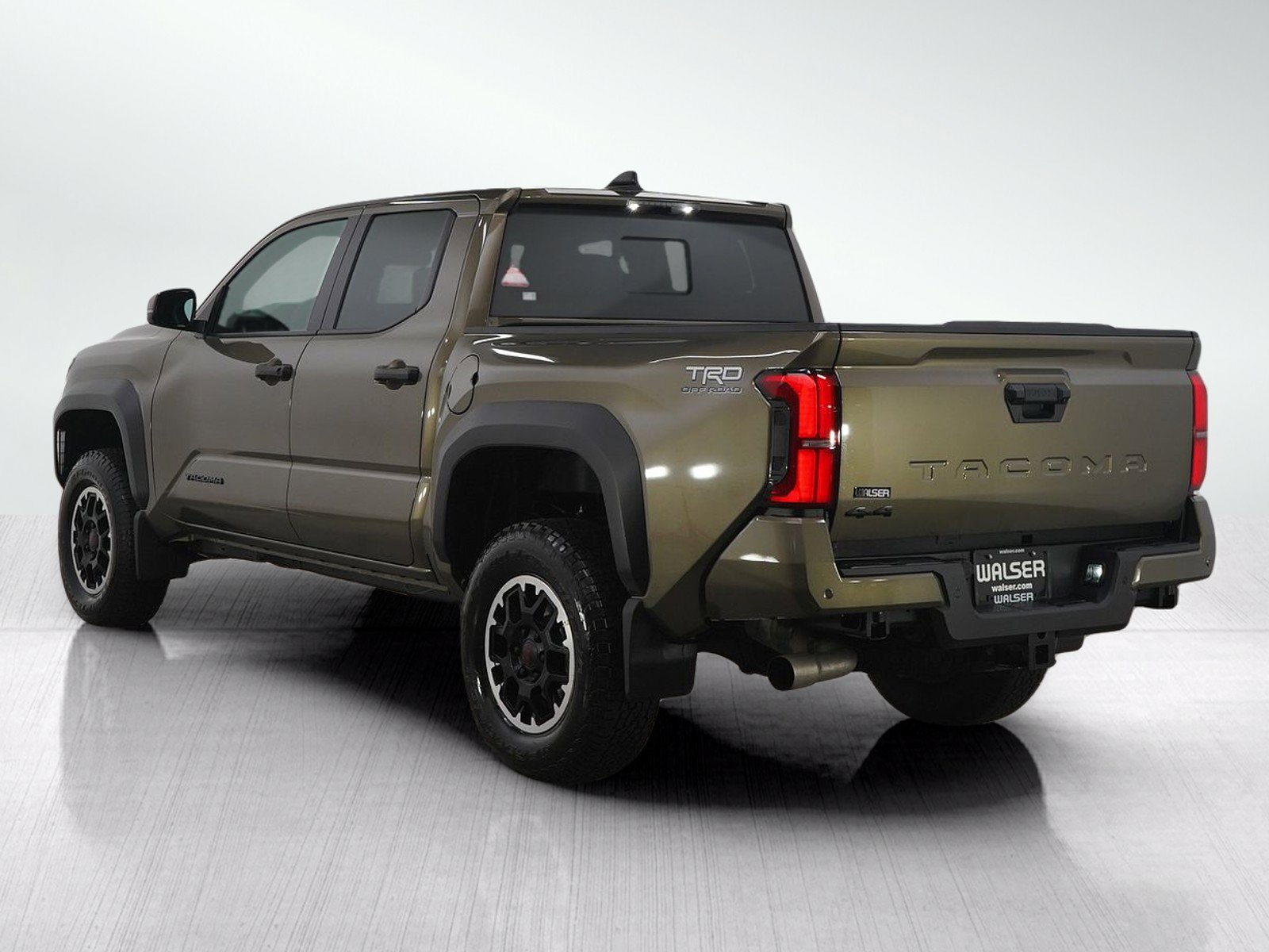 Used 2026 Toyota Tacoma TRD Off-Road w/ TRD Off Road Upgrade Package AWD/4WD image 3