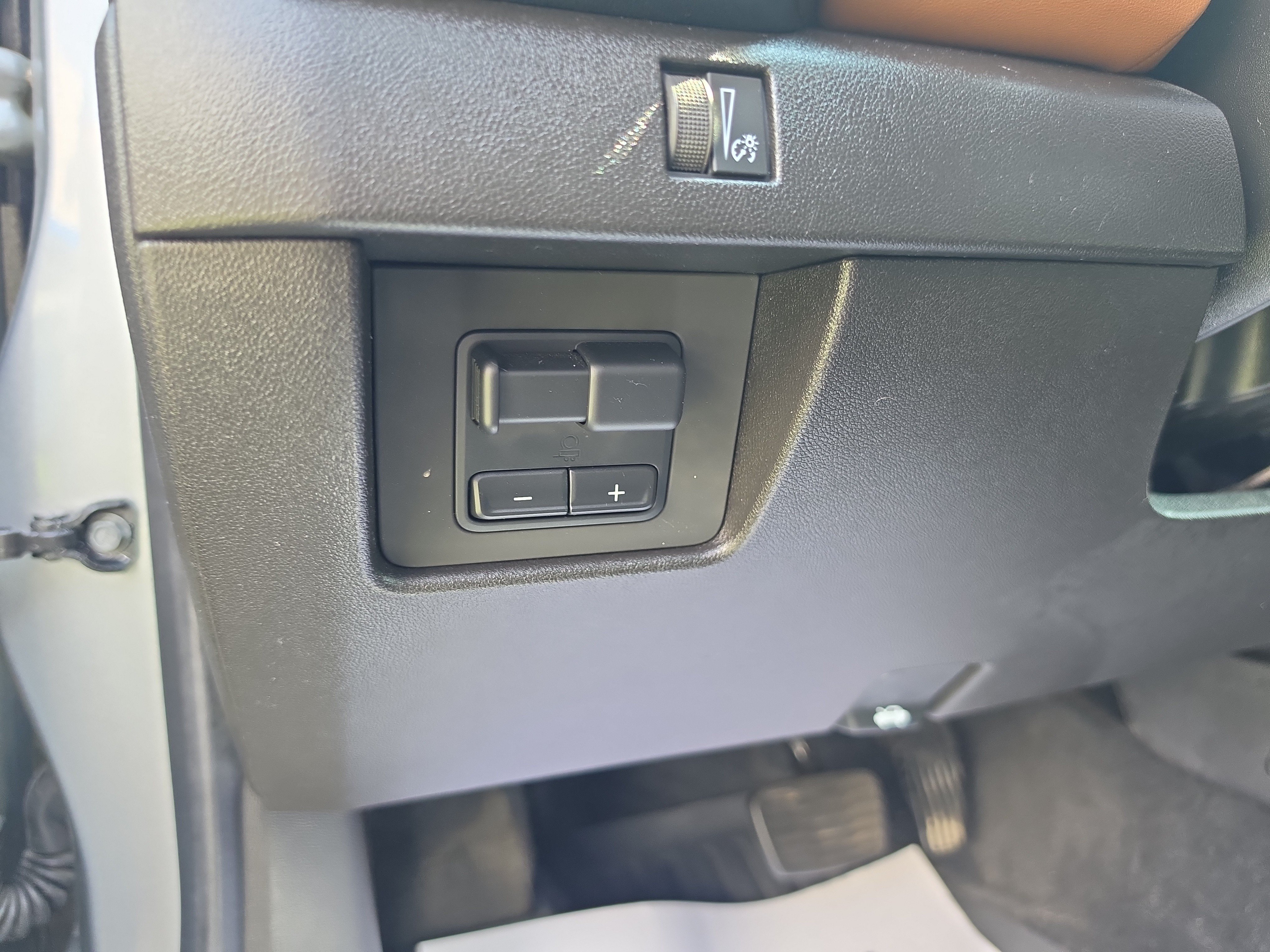 Used 2025 GMC Canyon AT4 AWD/4WD image 19