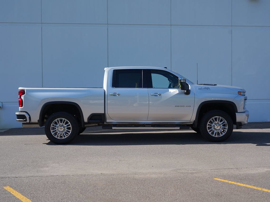 Certified 2022 Chevrolet Silverado 3500 High Country w/ Z71 Off-Road Package AWD/4WD image 2