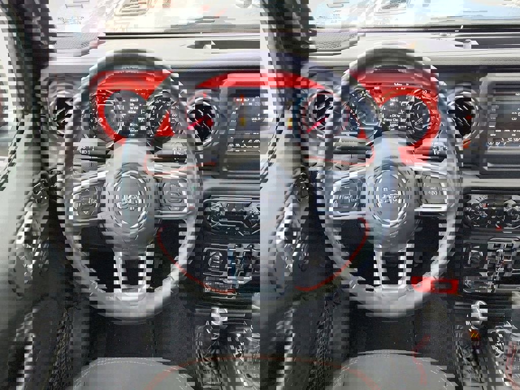 Used 2020 Jeep Gladiator Rubicon w/ Cold Weather Group image 12