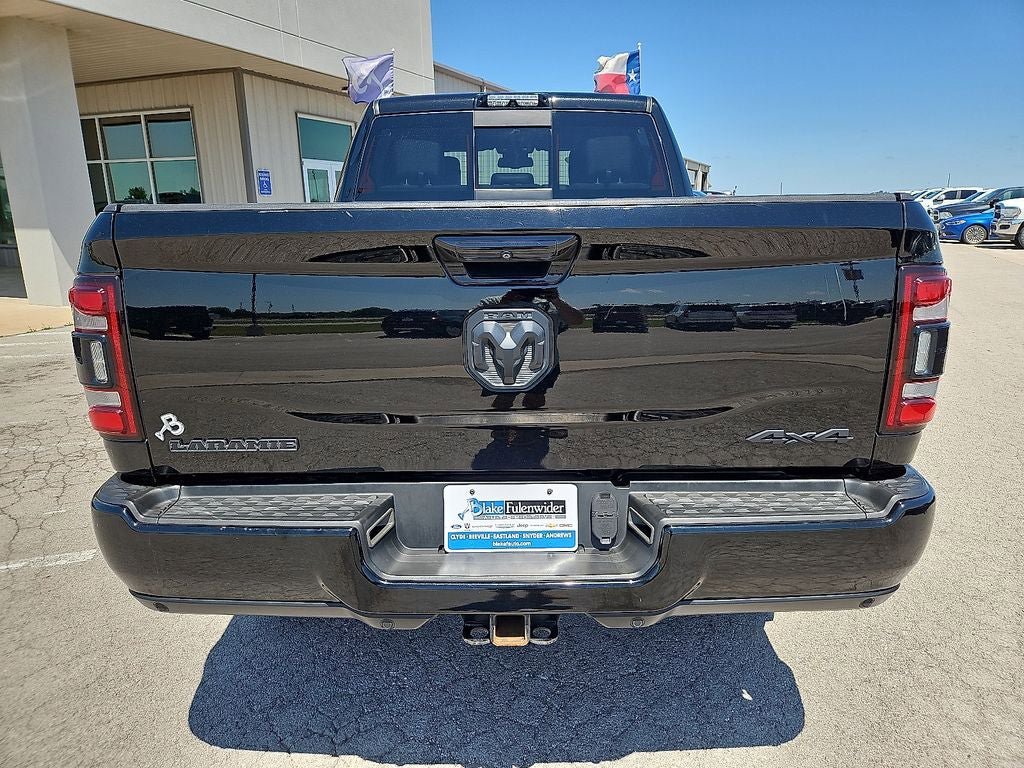 Used 2019 RAM 2500 Laramie w/ Black Appearance Package AWD/4WD image 6