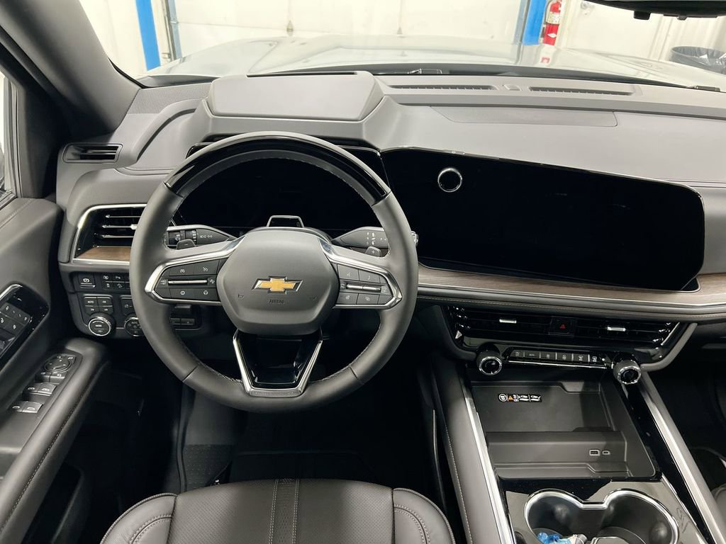 New 2026 Chevrolet Suburban High Country image 11