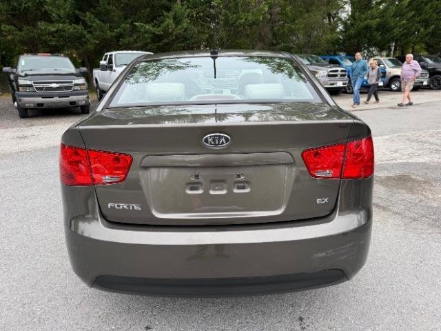 Used 2011 Kia Forte EX FWD image 4