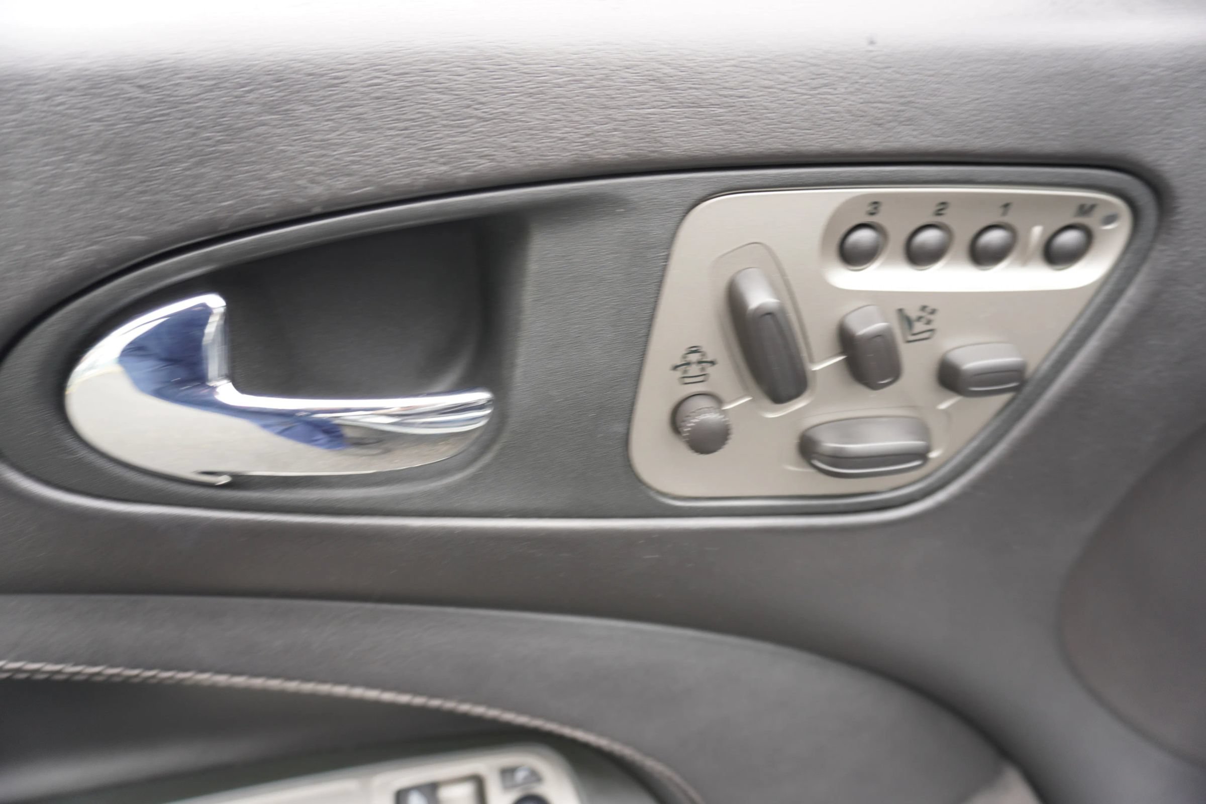 Used 2007 Jaguar XK Convertible RWD image 30