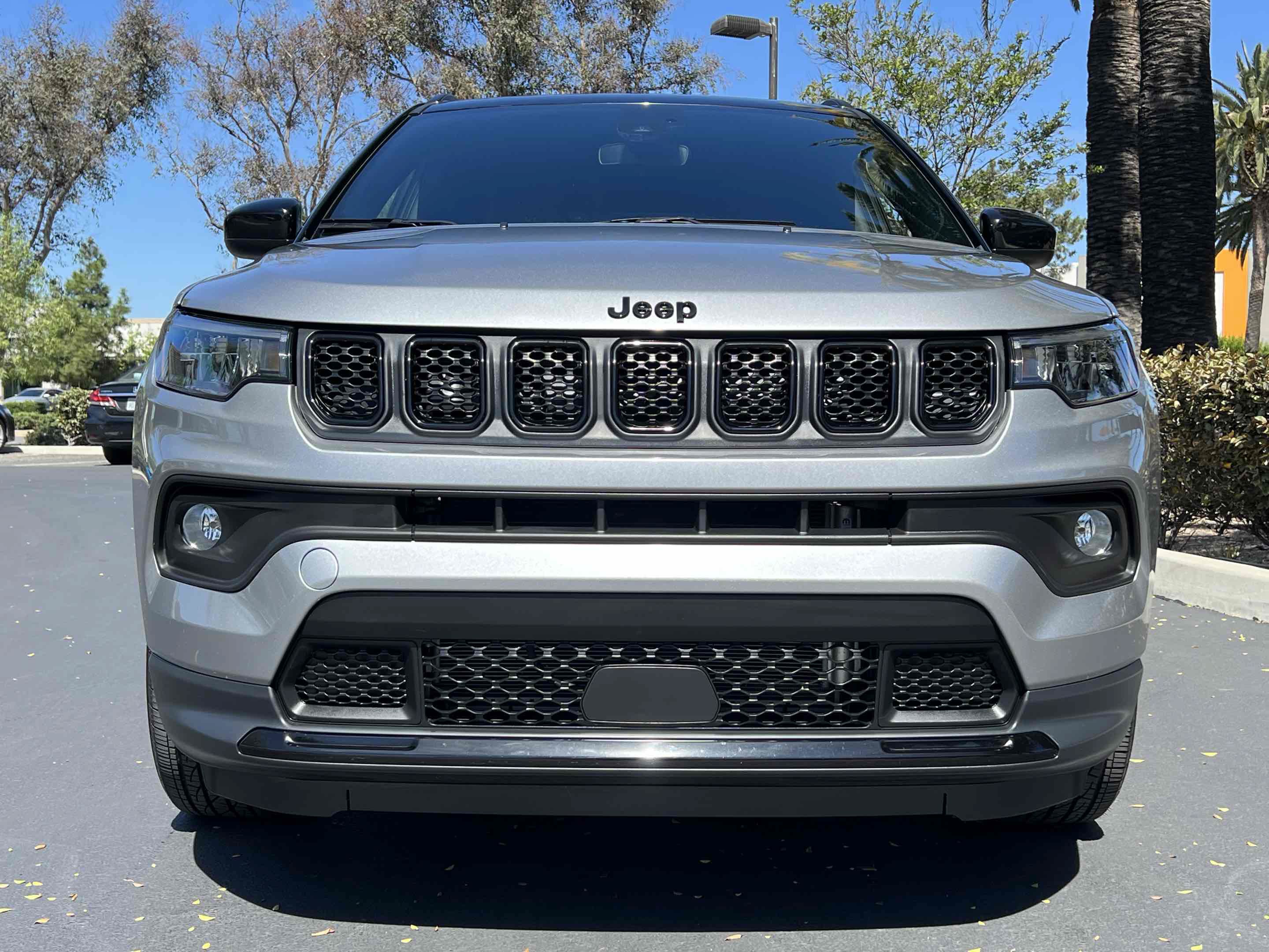 Used 2023 Jeep Compass Latitude AWD/4WD image 53