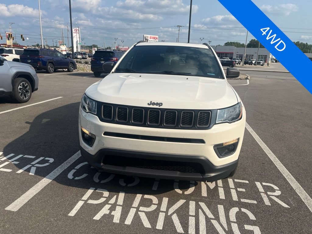 Used 2021 Jeep Compass Latitude w/ Sun and Sound Group AWD/4WD image 7