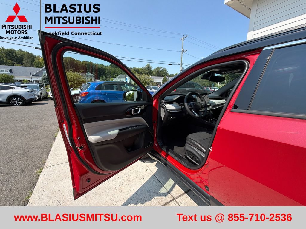 Used 2023 Jeep Compass Limited w/ Sun and Sound Group AWD/4WD image 14