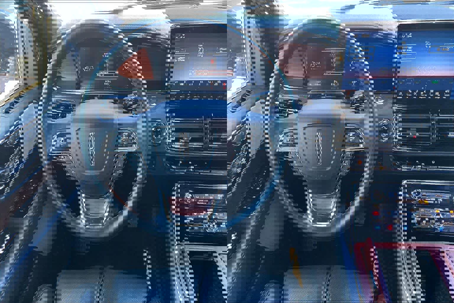 Used 2023 Lincoln Navigator Reserve image 8
