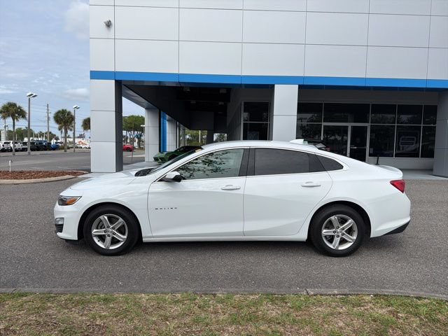 Certified 2024 Chevrolet Malibu LT FWD image 3
