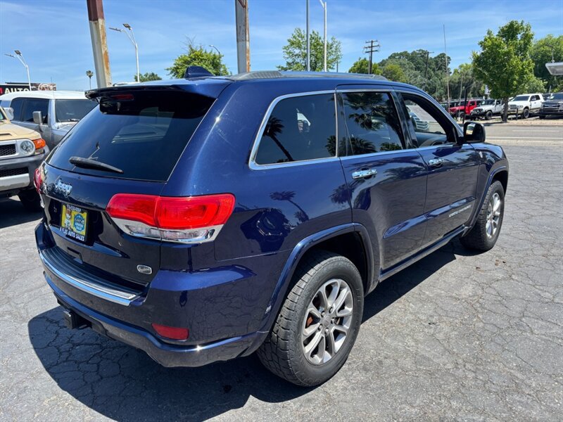 Used 2015 Jeep Grand Cherokee Overland w/ Advanced Technology Group AWD/4WD image 4