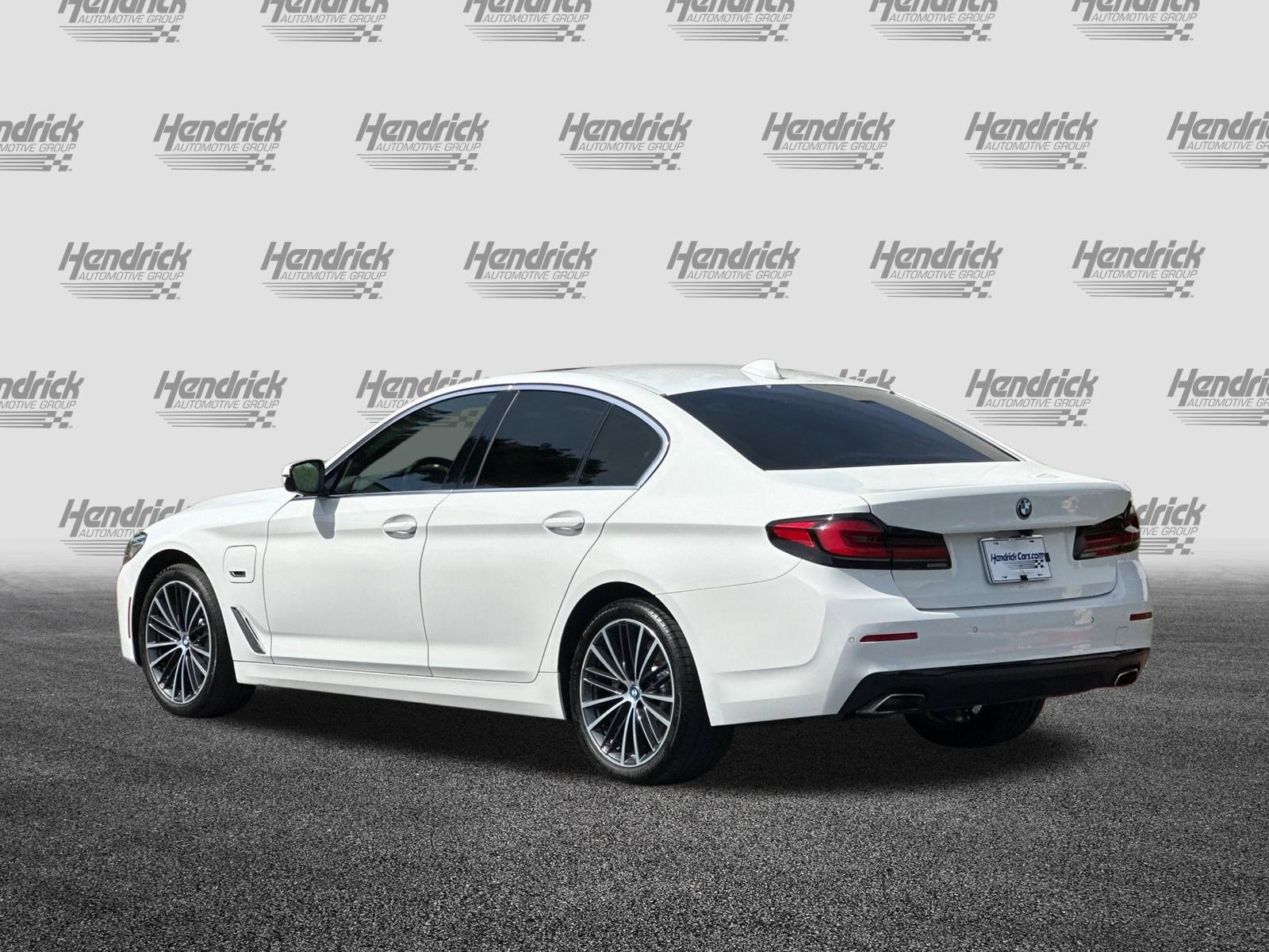 Certified 2023 BMW 530e w/ Convenience Package image 7
