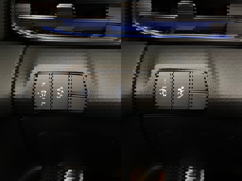 Certified 2024 Hyundai Elantra N image 30