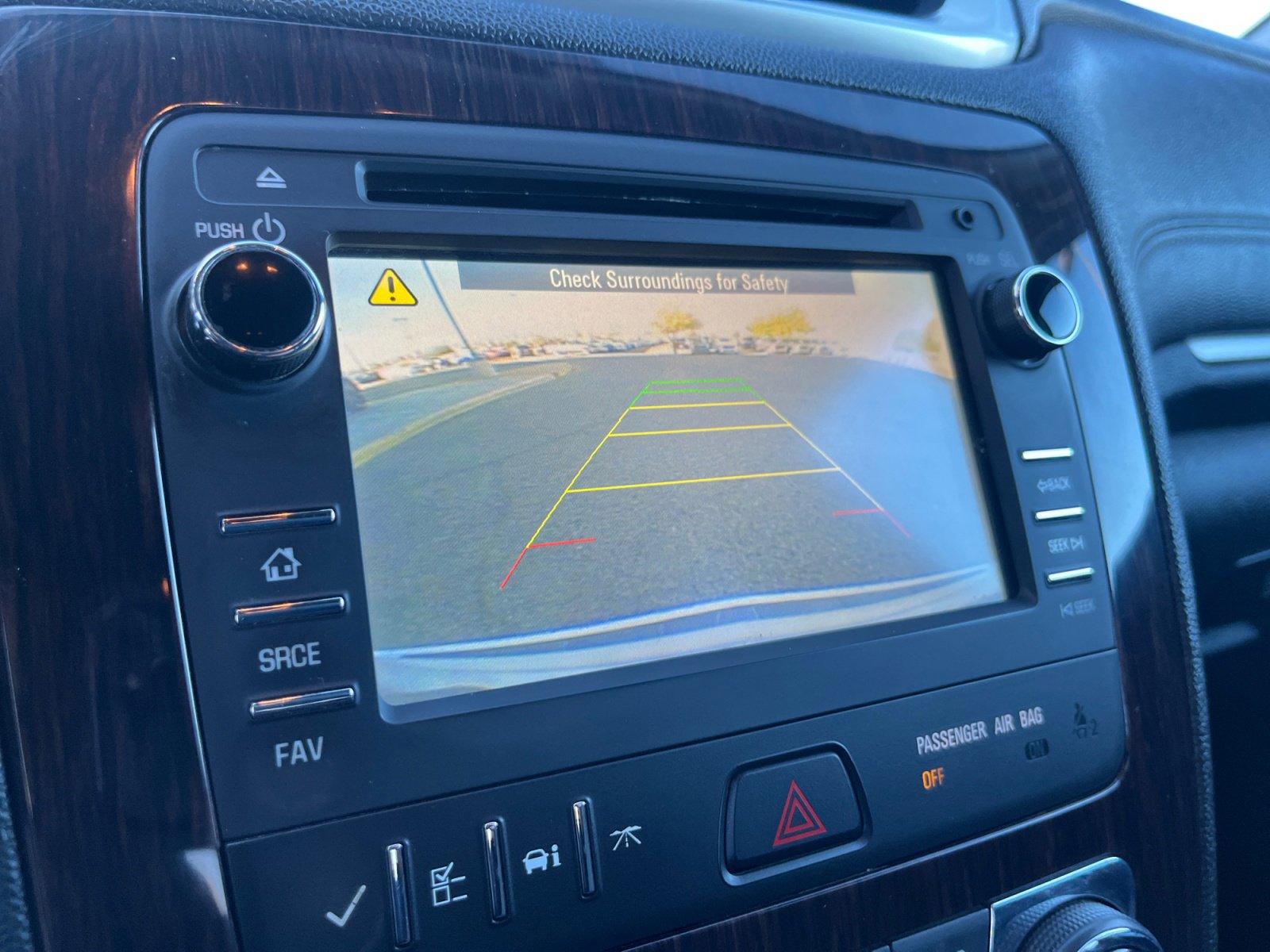 Used 2017 Chevrolet Traverse LT image 28