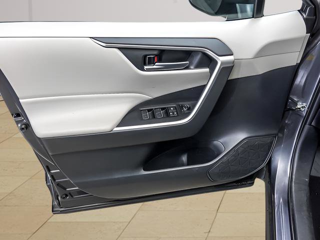 Certified 2025 Toyota RAV4 XLE AWD/4WD image 22