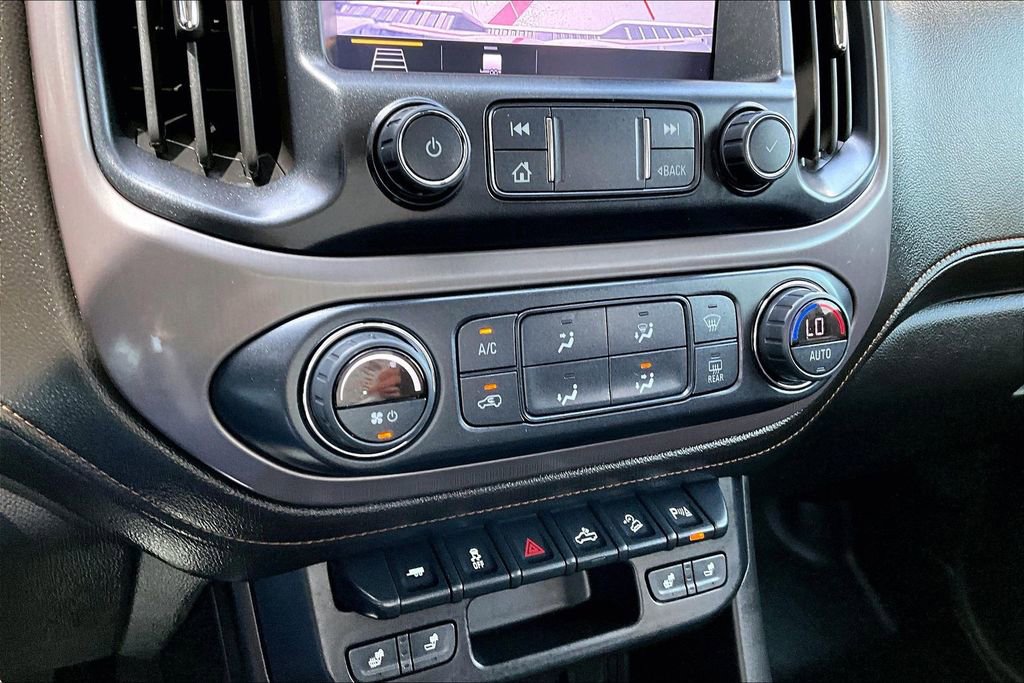 Used 2022 GMC Canyon AT4 w/ Trailering Package AWD/4WD image 15