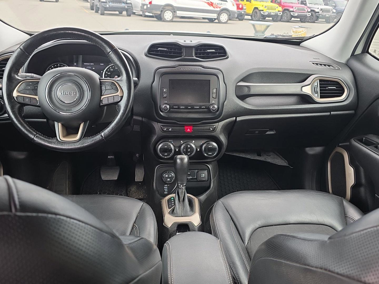 Used 2017 Jeep Renegade Trailhawk AWD/4WD image 18