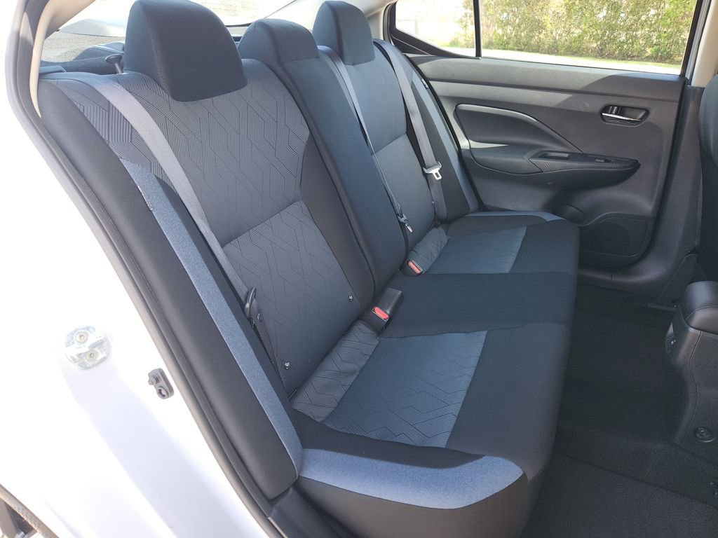 Used 2025 Nissan Versa SV image 14