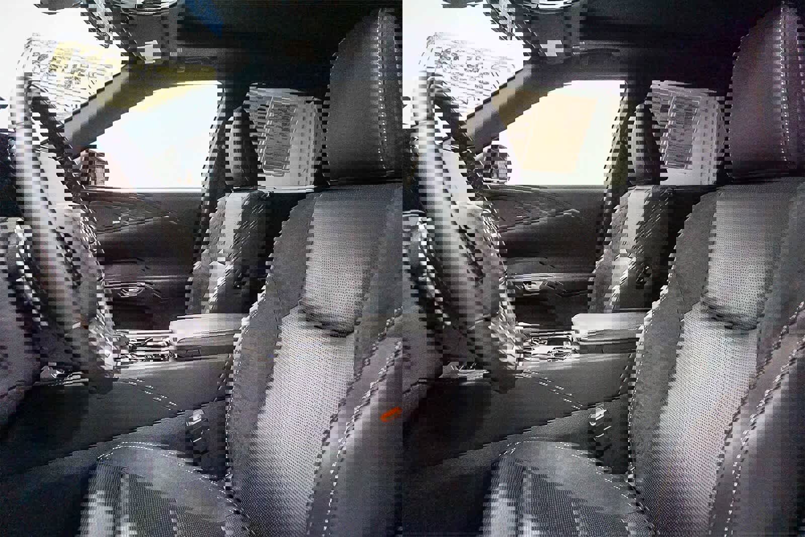 Used 2024 Lexus RX 450h Luxury w/ Convenience Package image 18