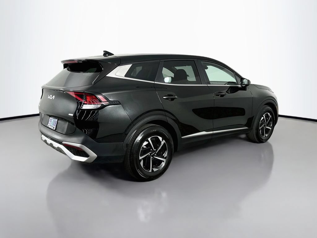 Used 2025 Kia Sportage LX FWD image 8