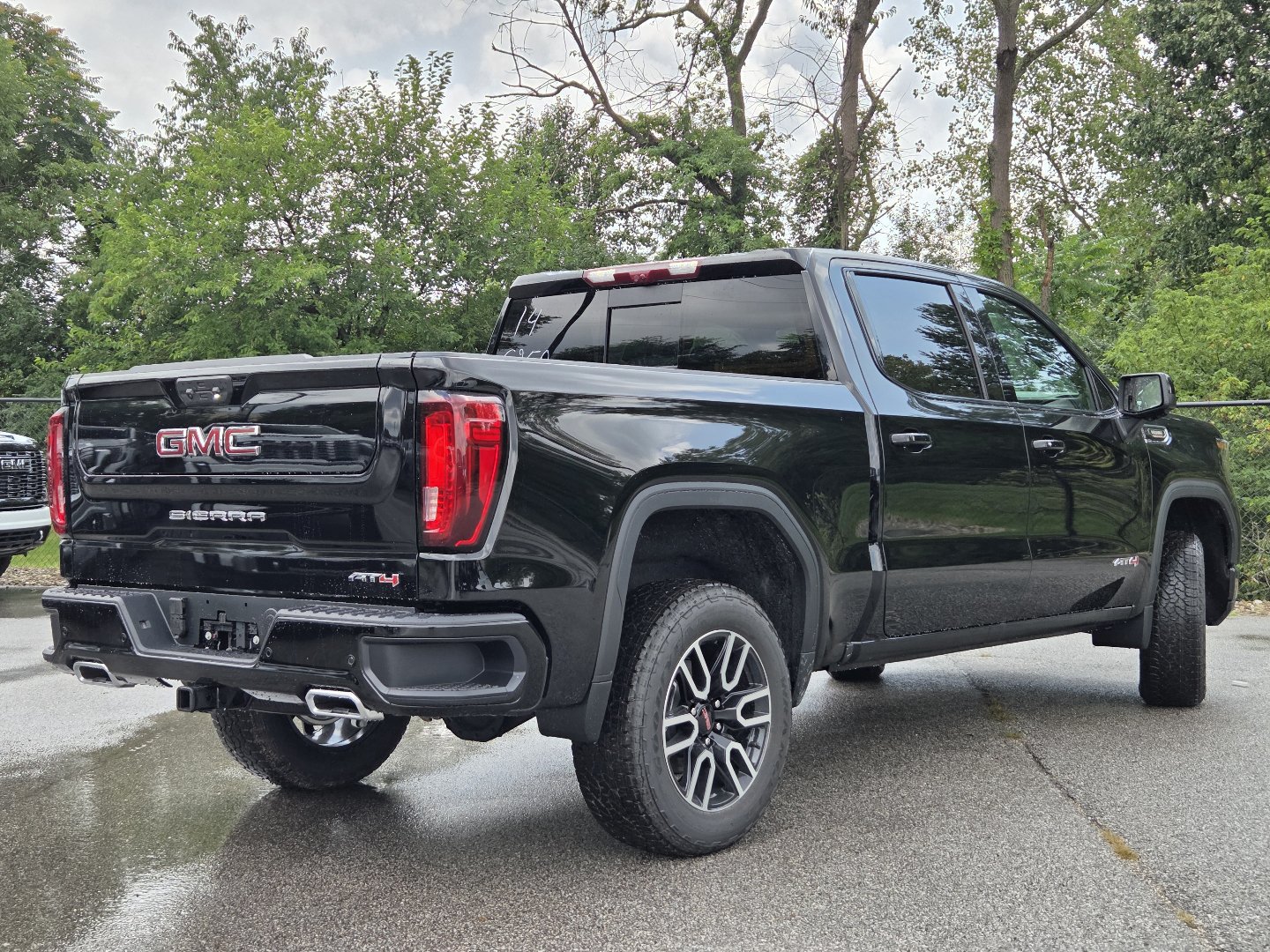 New 2026 GMC Sierra 1500 AT4 w/ AT4 Premium Package AWD/4WD image 20