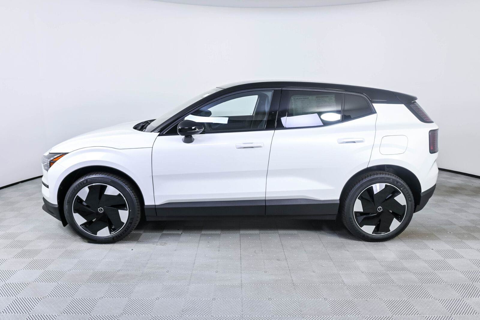 New 2026 Volvo EX30 Plus w/ Protection Package Premier AWD/4WD image 2