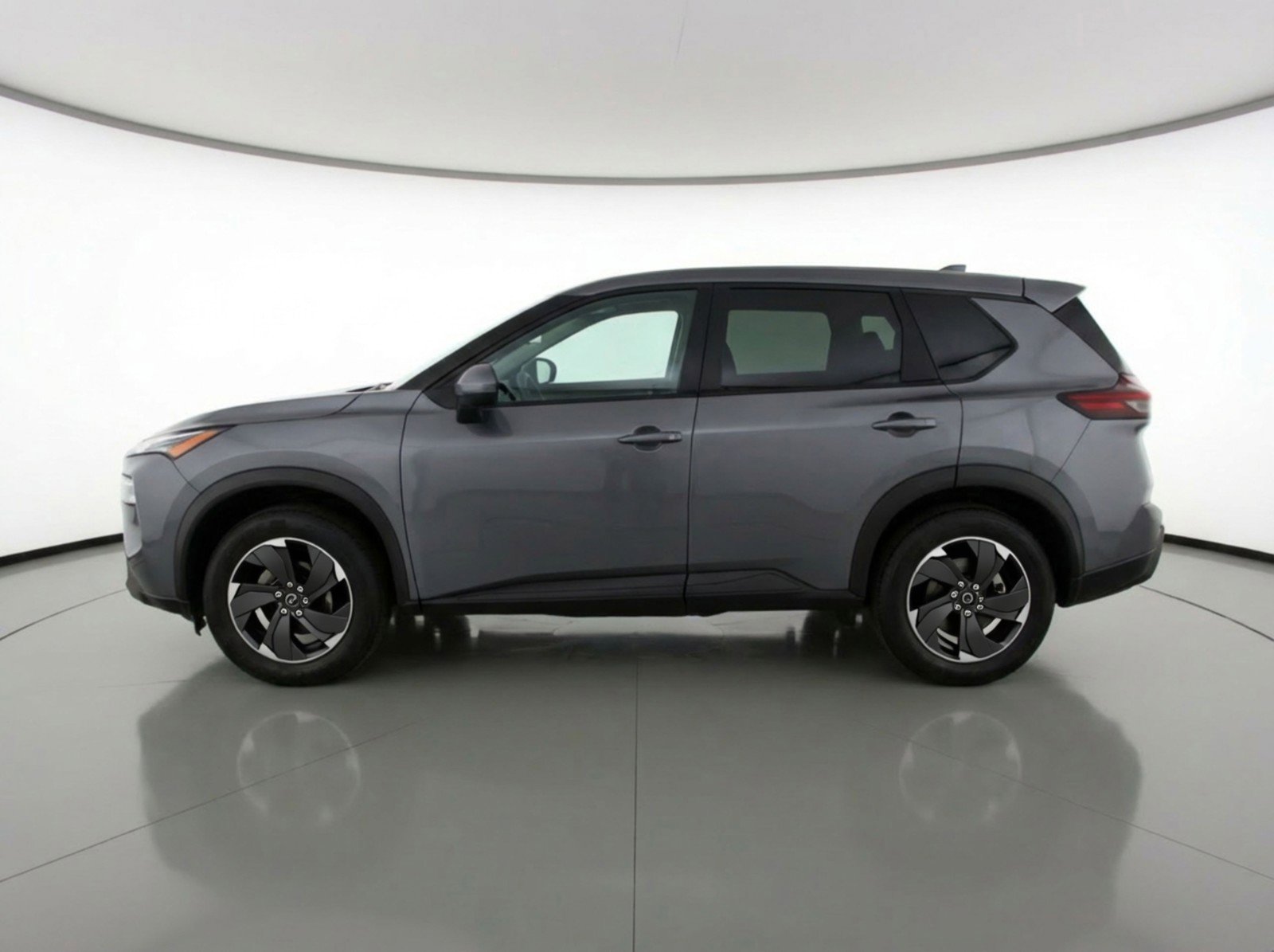 Used 2025 Nissan Rogue SV image 5
