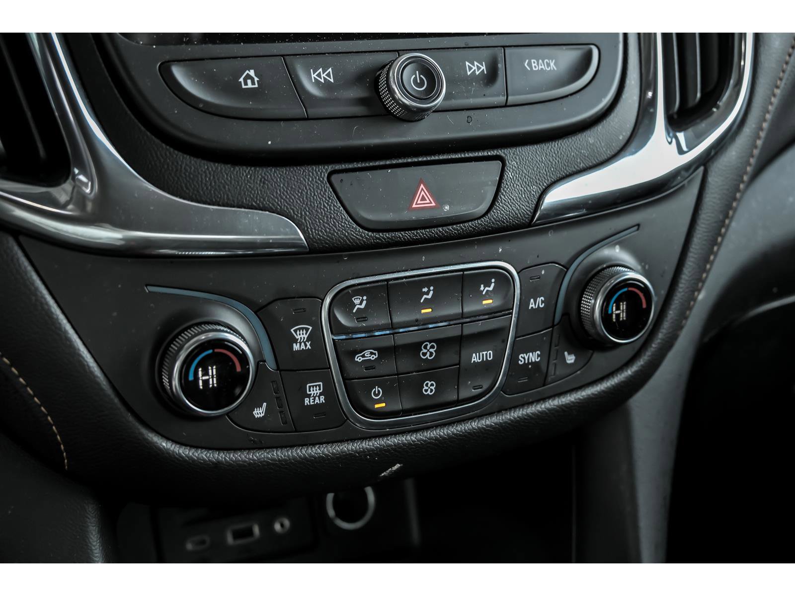 Used 2019 Chevrolet Equinox Premier image 21