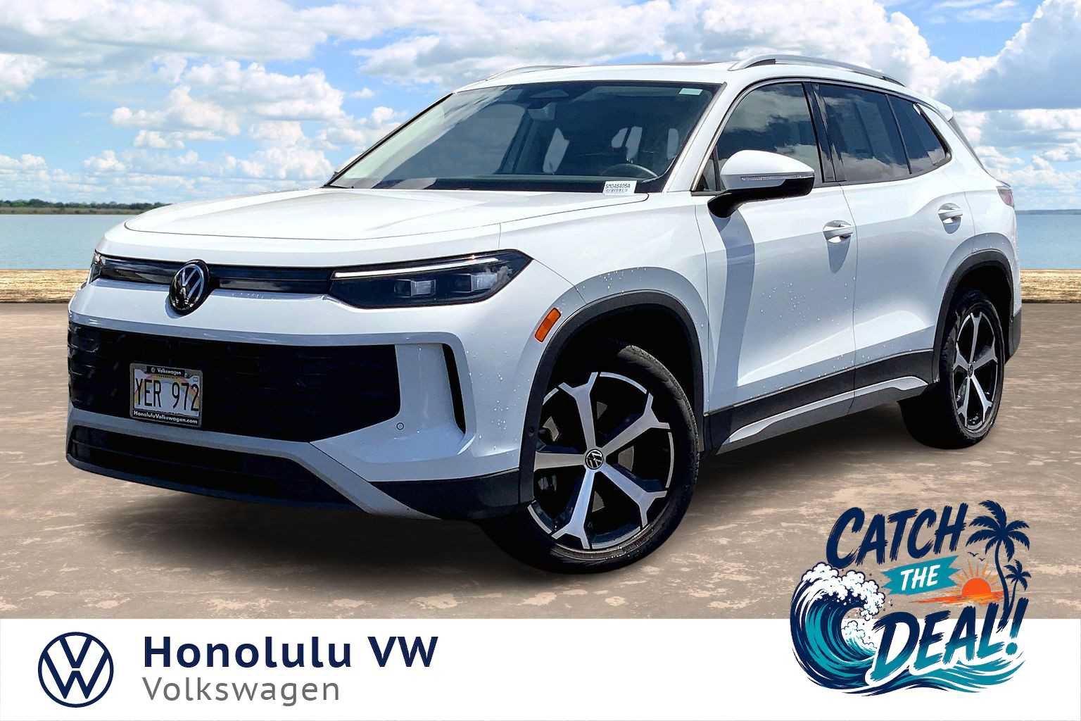 Certified 2025 Volkswagen Tiguan SE AWD/4WD image 1