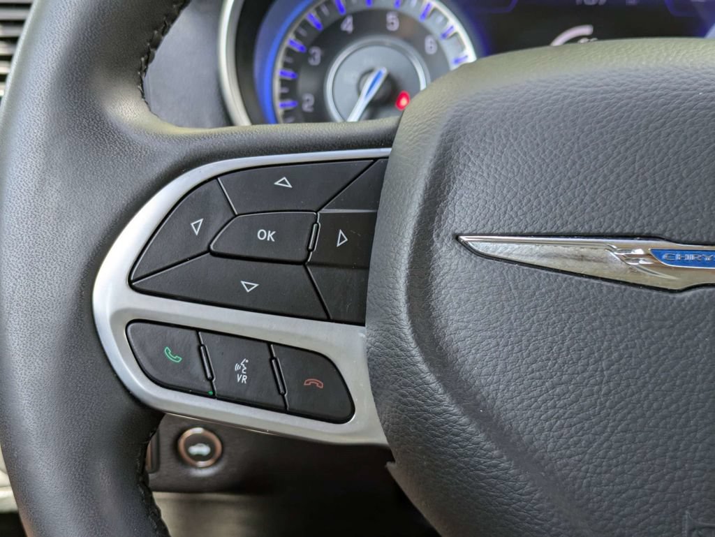 Used 2023 Chrysler 300 Touring w/ Sport Appearance Package RWD image 23