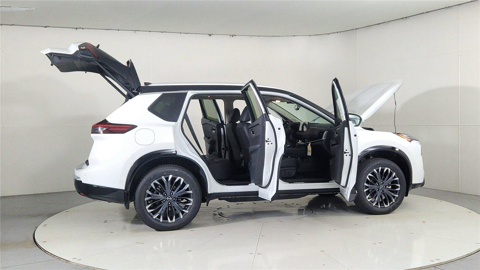 New 2026 Nissan Rogue Platinum w/ Platinum Premium Package image 12