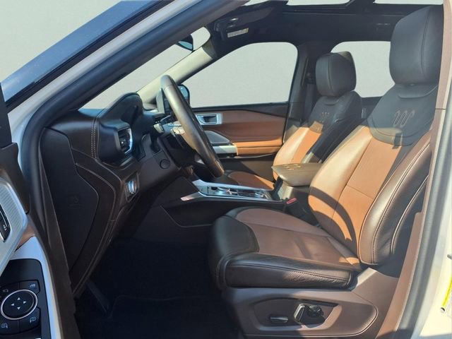 Used 2021 Ford Explorer King Ranch w/ Premium Technology Package AWD/4WD image 12