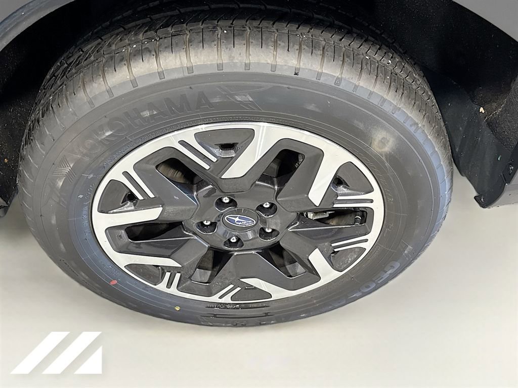Used 2026 Subaru Forester Premium AWD/4WD image 32