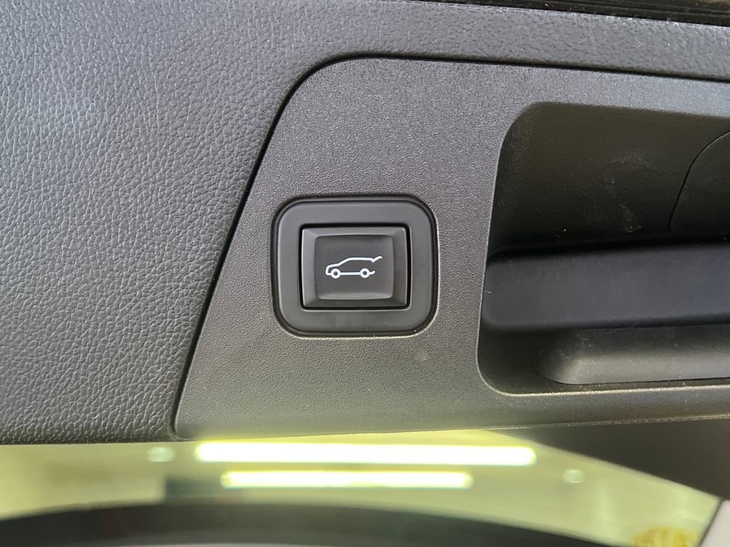 Used 2020 Buick Envision Essence image 44