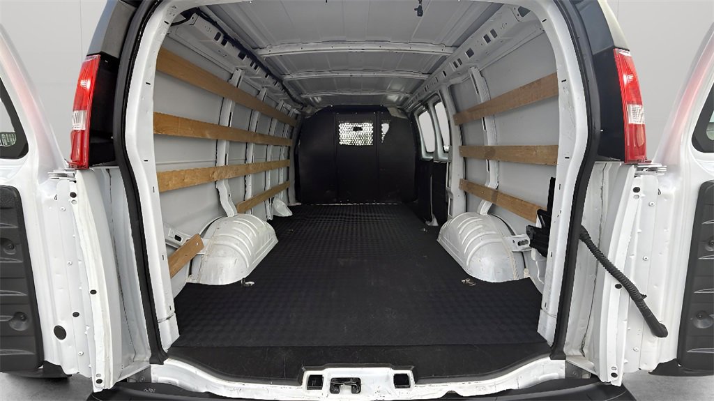 Used 2024 Chevrolet Express 2500 w/ Driver Convenience Package image 23