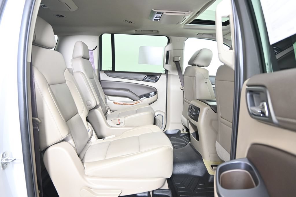 Used 2017 Chevrolet Suburban Premier AWD/4WD image 15