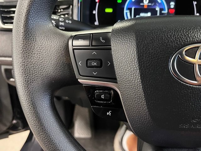 Used 2025 Toyota Camry LE FWD image 25