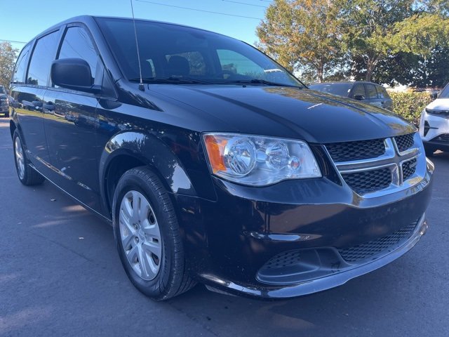 Used 2020 Dodge Grand Caravan SE w/ UConnect Hands-Free Group